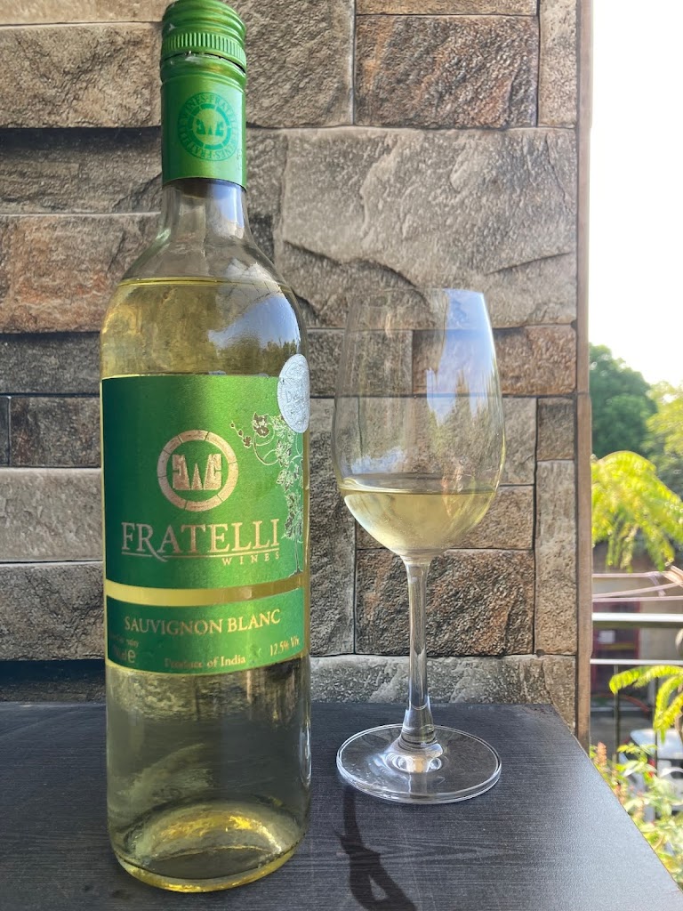 Wine tasting – Fratelli Sauvignon Blanc  White Wine